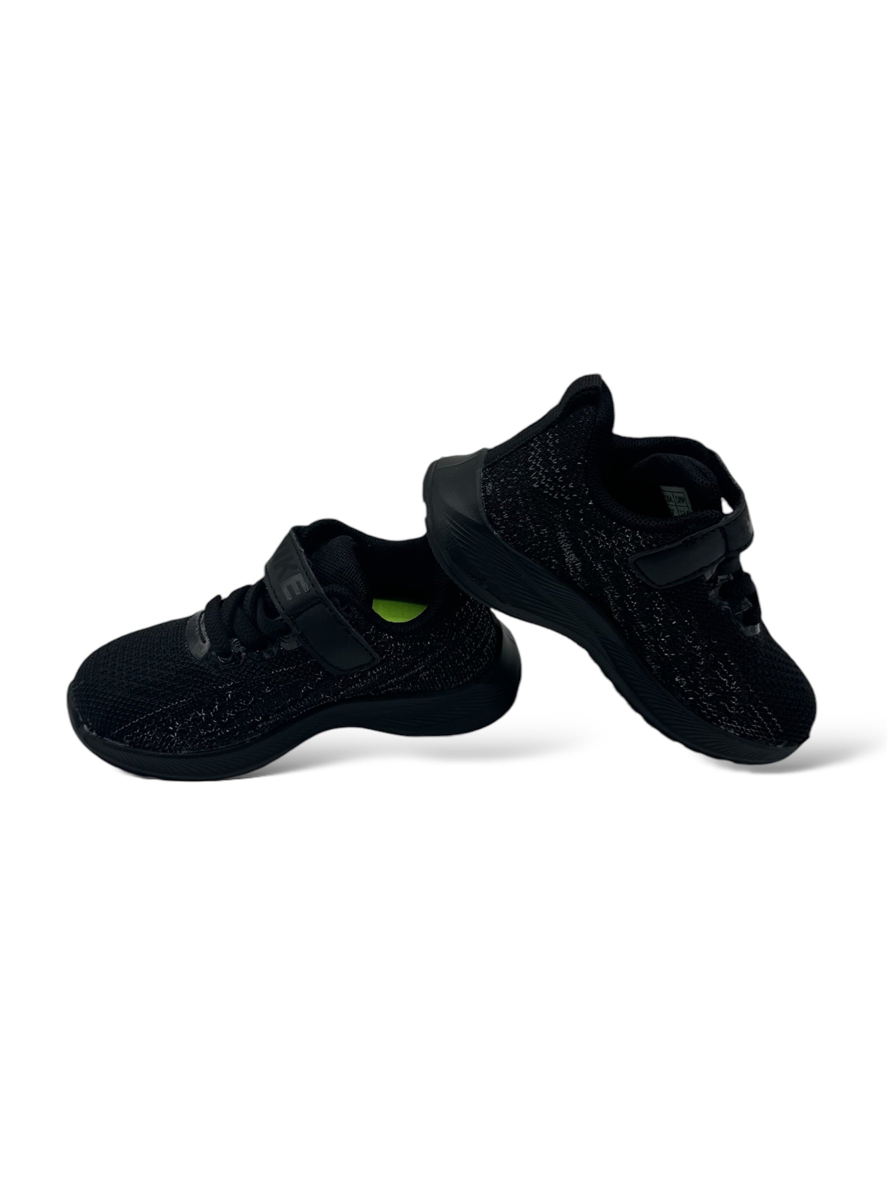 BABY BLACK COMFY RUNNERS