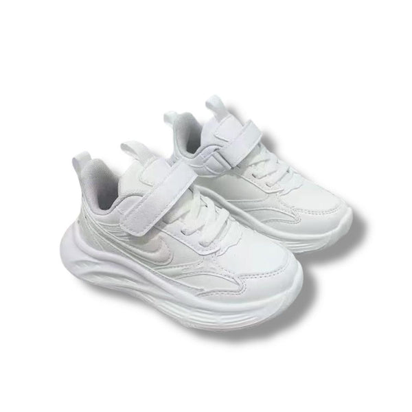 KIDS WHITE SNEAKERS