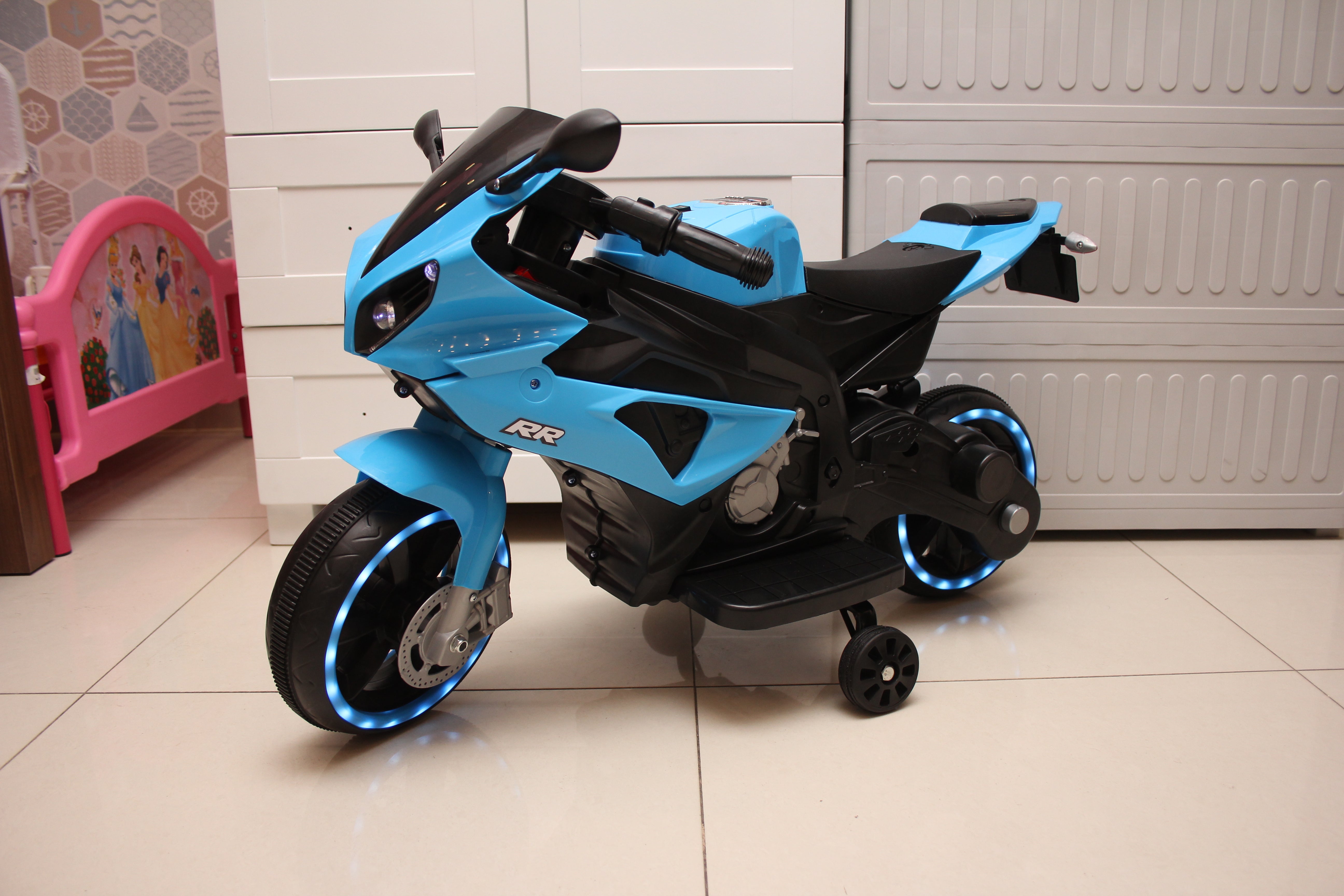 KIDS MOTOR BIKE FOOT RACE - 27098
